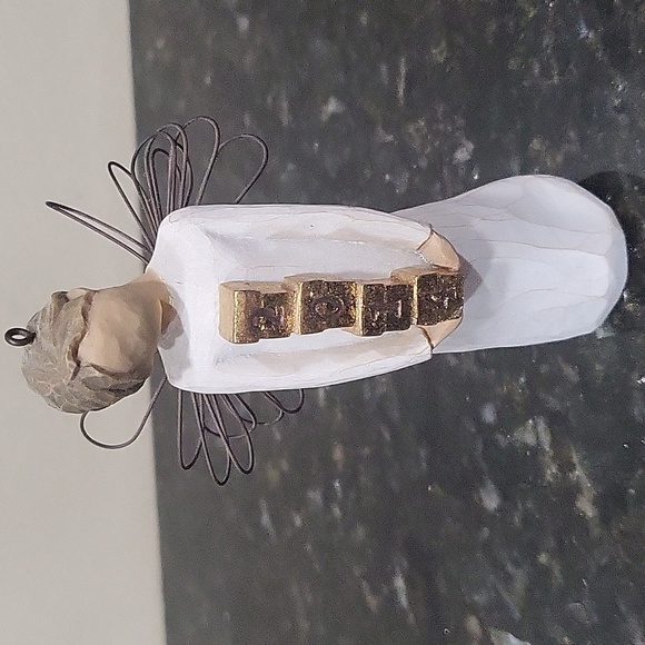 2014 Willow Tree Ornament, DATED 2014 DISCONTINUED - Picture 1 of 5